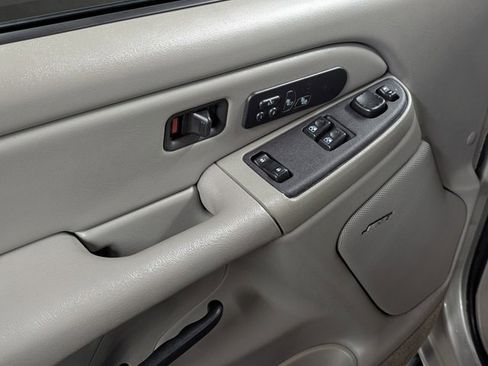 Used 2005 GMC Sierra 2500 SLT image 8