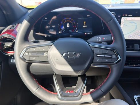 New 2026 Chevrolet Equinox RS w/ Convenience Package III FWD image 31