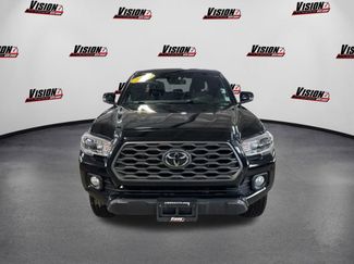 Used 2022 Toyota Tacoma TRD Off-Road video 2