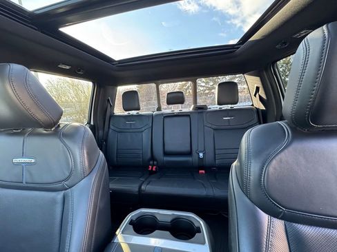 Used 2025 Ford F250 Platinum image 38
