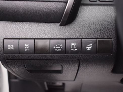 Used 2024 Toyota Camry SE w/ Cold Weather Package image 15