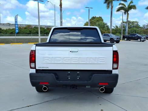 Used 2025 Honda Ridgeline RTL image 11