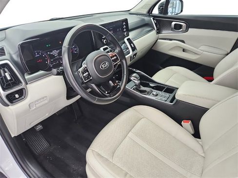 Used 2021 Kia Sorento S image 10
