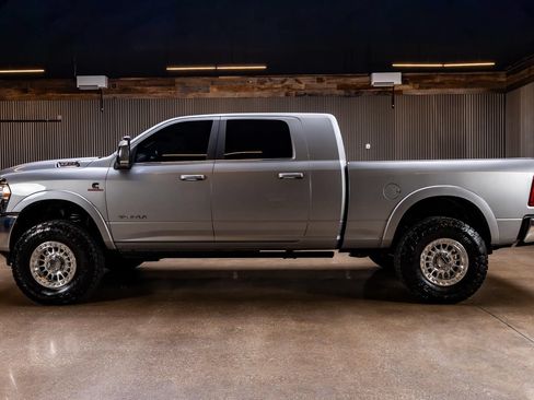 Used 2023 RAM 2500 Limited AWD/4WD image 4
