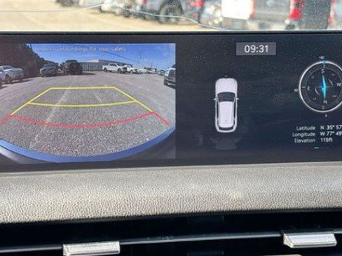 Used 2022 Genesis GV70 2.5T w/ Select Package AWD/4WD image 6