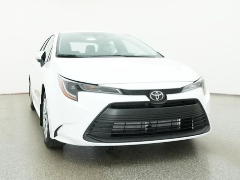 New 2026 Toyota Corolla LE image 4