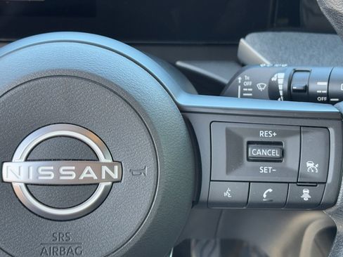 Certified 2025 Nissan Kicks SV image 20