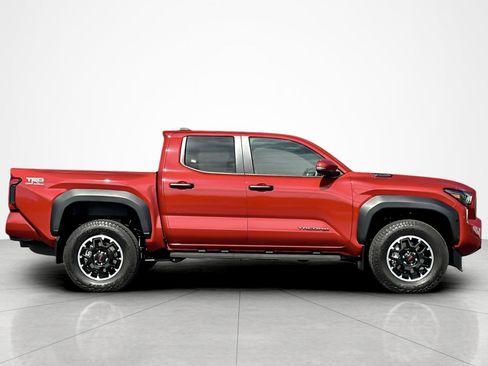Certified 2024 Toyota Tacoma TRD Off-Road w/ TRD Off Road Upgrade Package AWD/4WD image 6