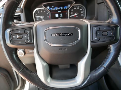 Used 2021 GMC Yukon Denali w/ Denali Ultimate Package AWD/4WD image 25