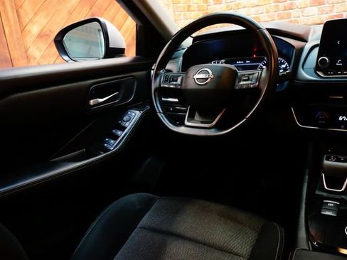 Certified 2023 Nissan Rogue SV AWD/4WD image 14