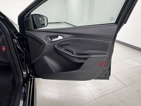 Used 2017 Ford Focus RS image 13