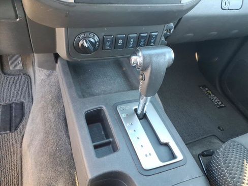 Used 2018 Nissan Frontier PRO-4X image 11