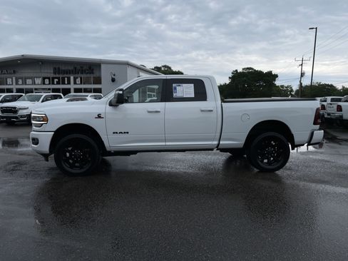 Used 2023 RAM 2500 Laramie AWD/4WD image 6