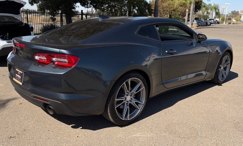 Used 2022 Chevrolet Camaro LT w/ Technology Package RWD image 5