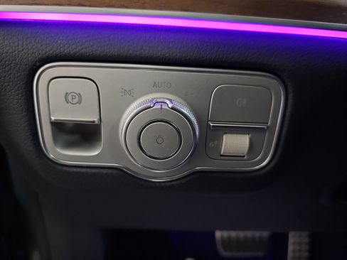 Certified 2025 Mercedes-Benz GLS 450 4MATIC image 28