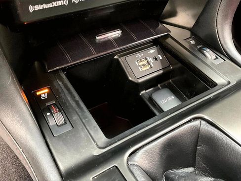 Used 2022 Lexus GX 460 Premium image 33