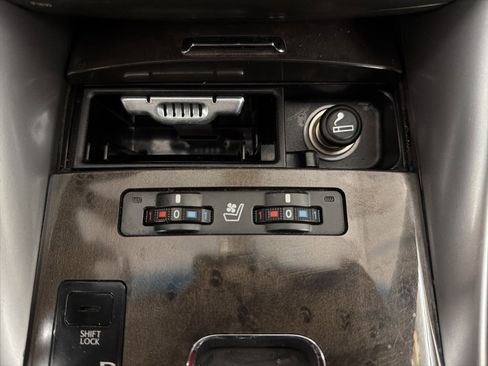 Used 2011 Lexus IS 350C image 24