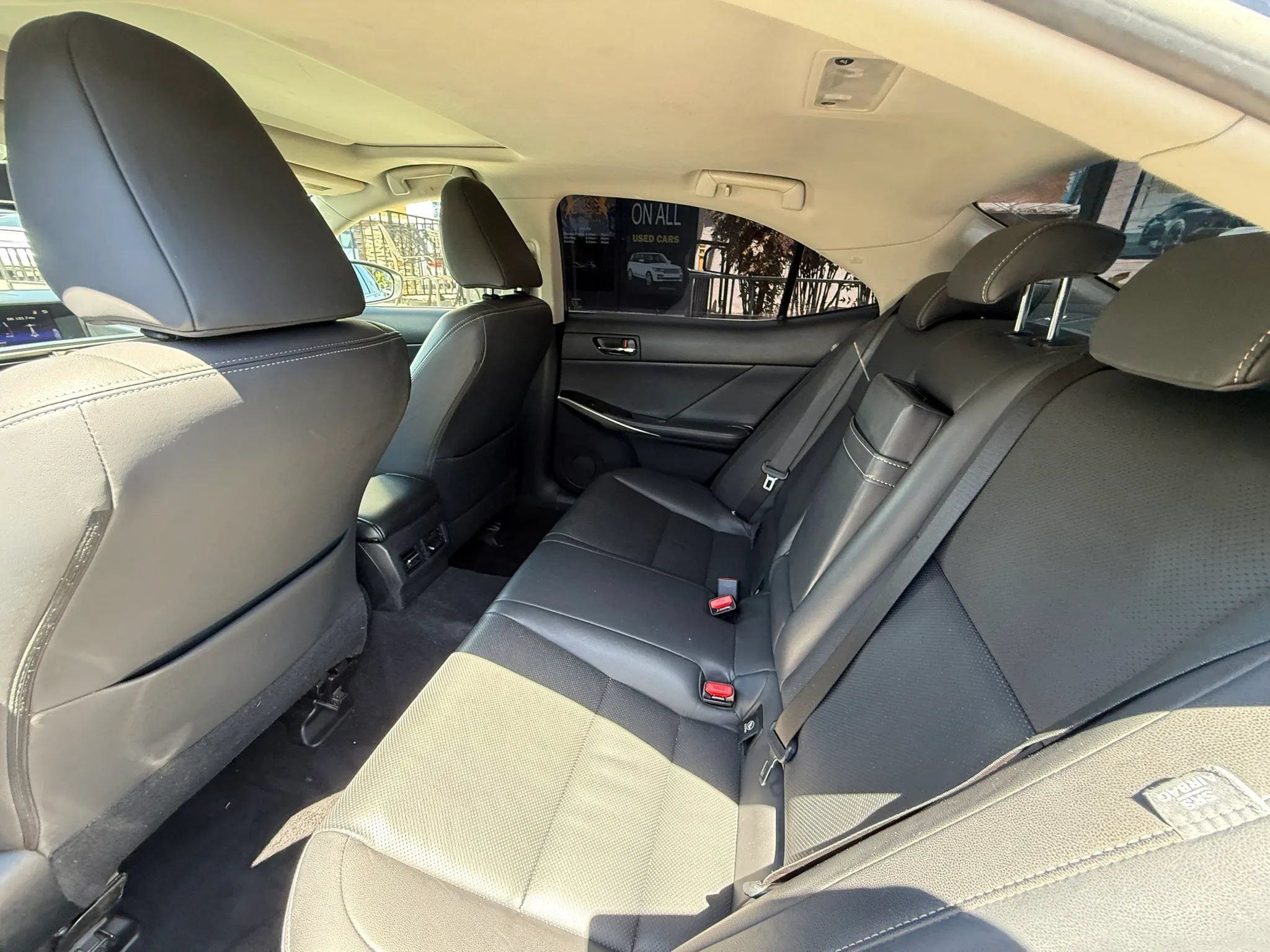 Used 2016 Lexus IS 200t RWD image 15