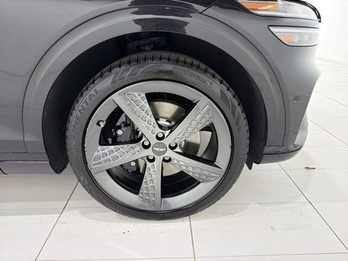 Used 2022 Genesis GV70 3.5T Sport w/ Sport Prestige Package image 43