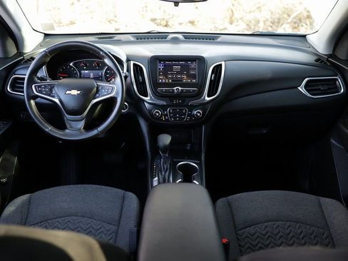 Used 2022 Chevrolet Equinox LT image 18