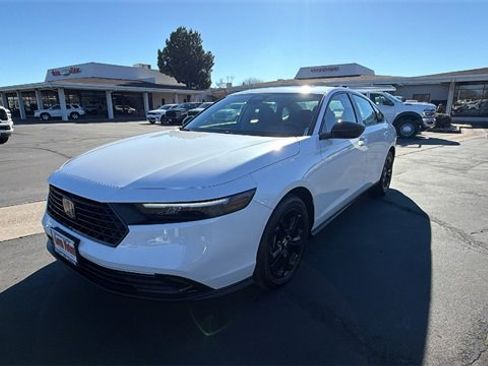 New 2025 Honda Accord SE image 1