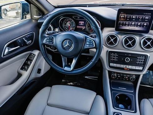 Used 2020 Mercedes-Benz GLA 250 4MATIC image 14