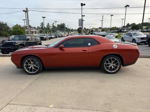 Used 2023 Dodge Challenger SXT w/ Plus Package RWD image 9