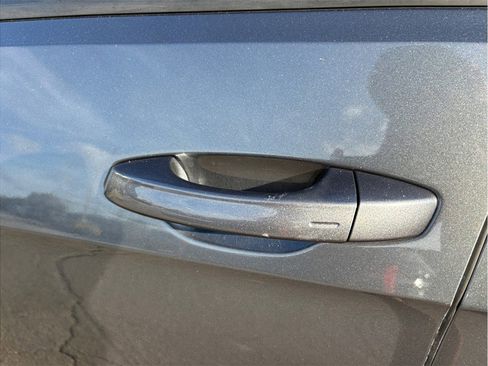 Used 2017 Volkswagen Golf Wolfsburg Edition image 15