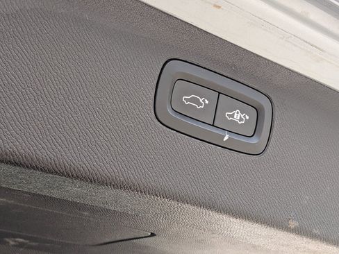 Certified 2024 Volvo XC90 T8 Plus w/ Protection Package Premier image 29