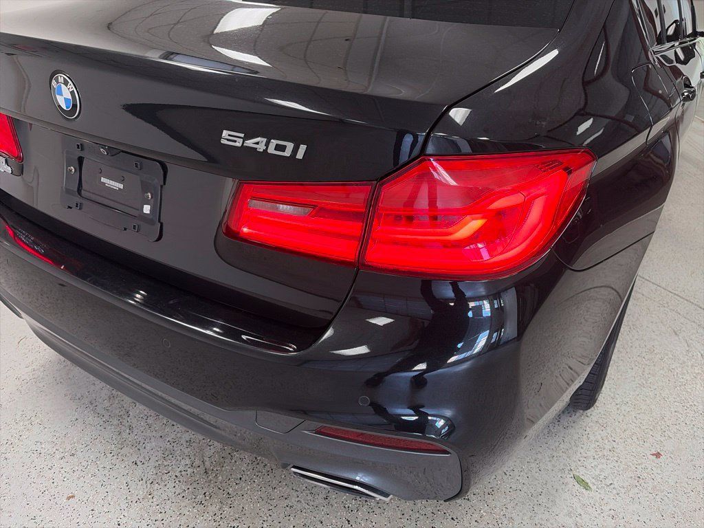 Used 2017 BMW 540i xDrive AWD/4WD image 6