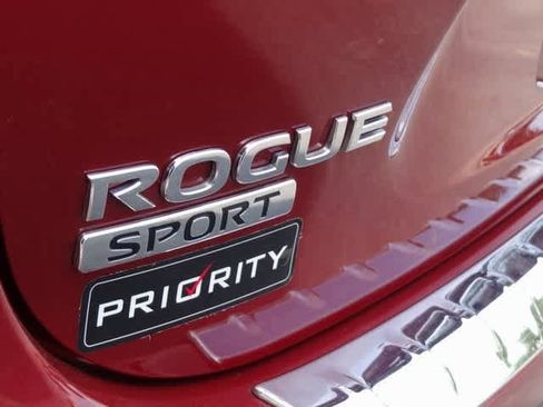 Used 2022 Nissan Rogue Sport SV w/ Technology Package image 41