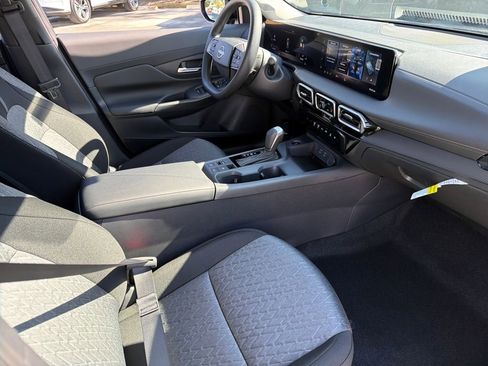 New 2026 Nissan Sentra SV w/ Floor Mat Package FWD image 10