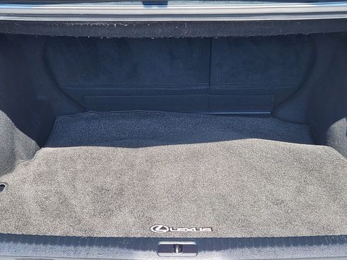 Used 2016 Lexus IS 200t RWD image 12