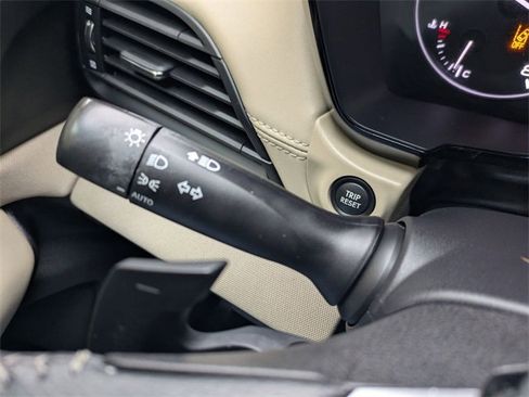 Used 2022 Subaru Legacy Premium image 16