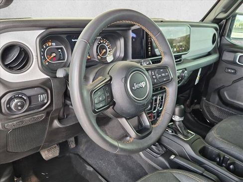 Used 2024 Jeep Gladiator Sport AWD/4WD image 10