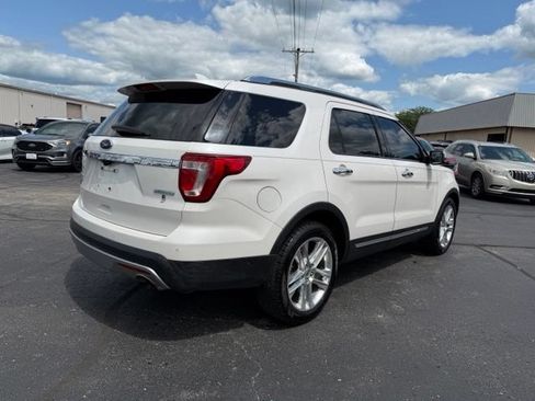 Used 2016 Ford Explorer Limited w/ Equipment Group 301A FWD image 8