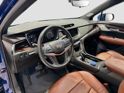 Certified 2023 Cadillac XT5 Premium Luxury w/ Technology Package AWD/4WD image 7