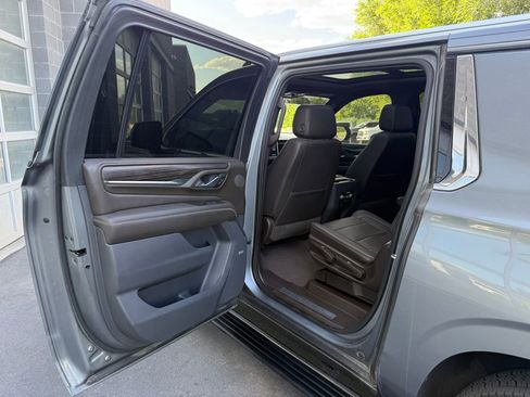 Used 2021 GMC Yukon XL Denali w/ Denali Premium Package AWD/4WD image 33
