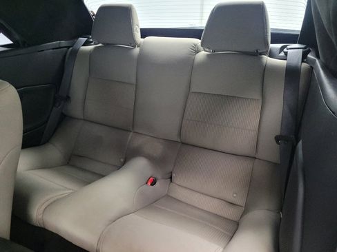 Used 2013 Ford Mustang Convertible RWD image 18