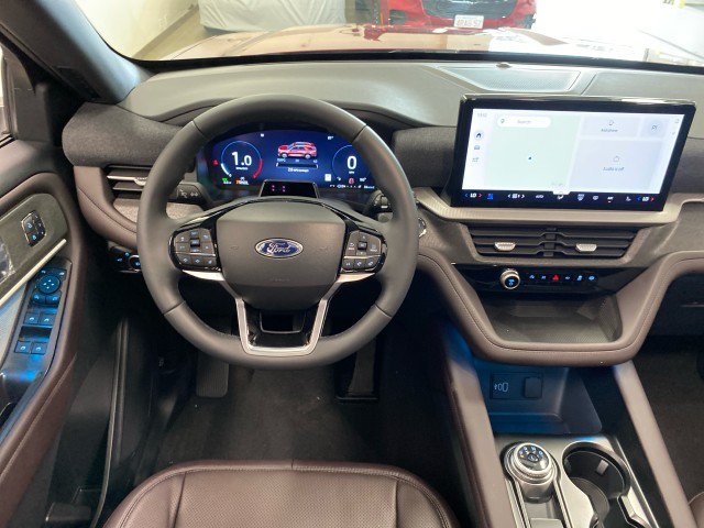New 2027 Ford Explorer Platinum w/ 3.0L Ultimate Package AWD/4WD image 13