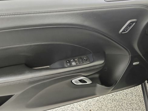 Used 2022 Dodge Challenger R/T Scat Pack RWD image 19