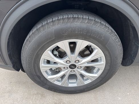 Certified 2025 Ford Escape Active image 5