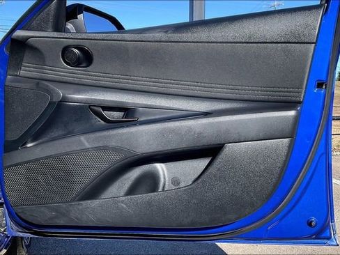 Certified 2025 Hyundai Elantra Sport w/ Cargo Package image 24