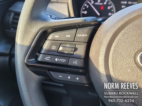 Used 2024 Subaru Crosstrek 2.0i Premium image 9