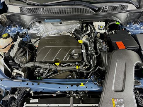 Used 2025 Buick Envista Preferred w/ Advanced Safety Package image 32