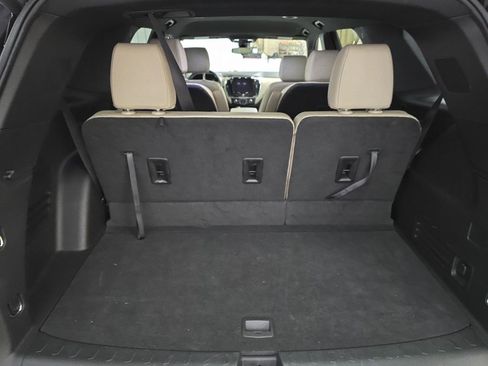 Used 2023 Chevrolet Traverse LT AWD/4WD image 11