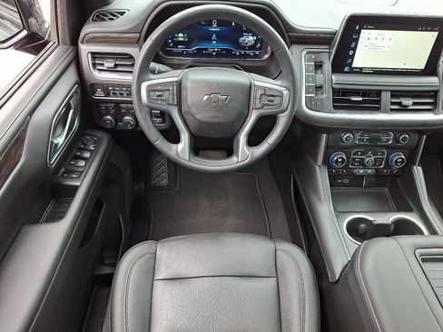 Used 2023 Chevrolet Tahoe Z71 w/ Off-Road Capability Package AWD/4WD image 14