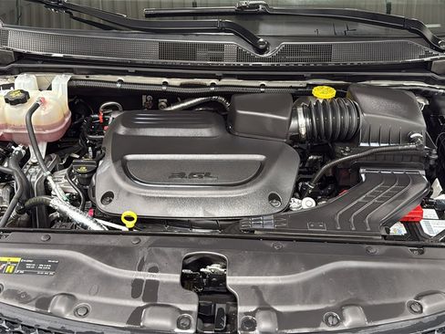 Used 2020 Chrysler Pacifica Touring-L image 26