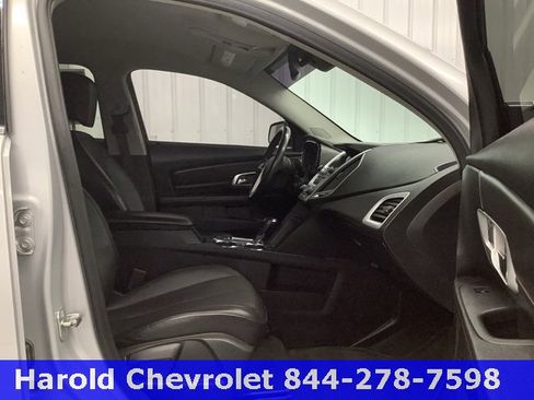 Used 2017 GMC Terrain SLT image 11
