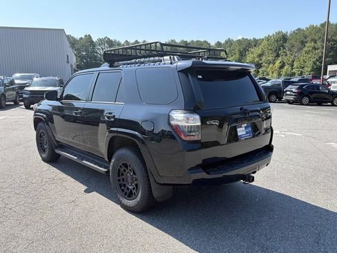 Used 2021 Toyota 4Runner Venture w/ Moonroof Package AWD/4WD image 5